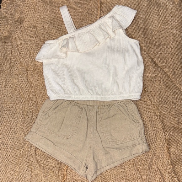 OLD NAVY Ruffled Puckered-Jacquard Knit One-Shoulder Top - Picture 3 of 8